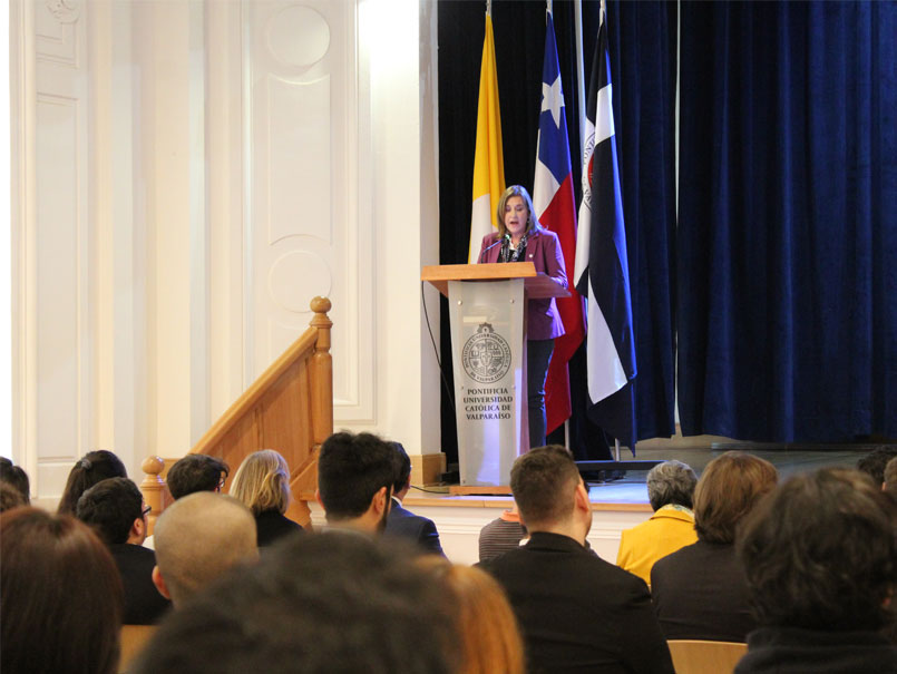 Cientos de estudiantes reciben Certificaciones de inglés por la Universidad de Cambridge
